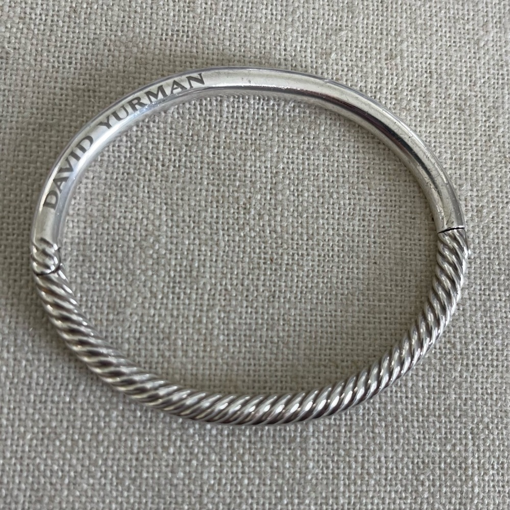 David Yurman Silver Twisted Bangle Bracelet with Hinged Clasp - Picture 2 of 15